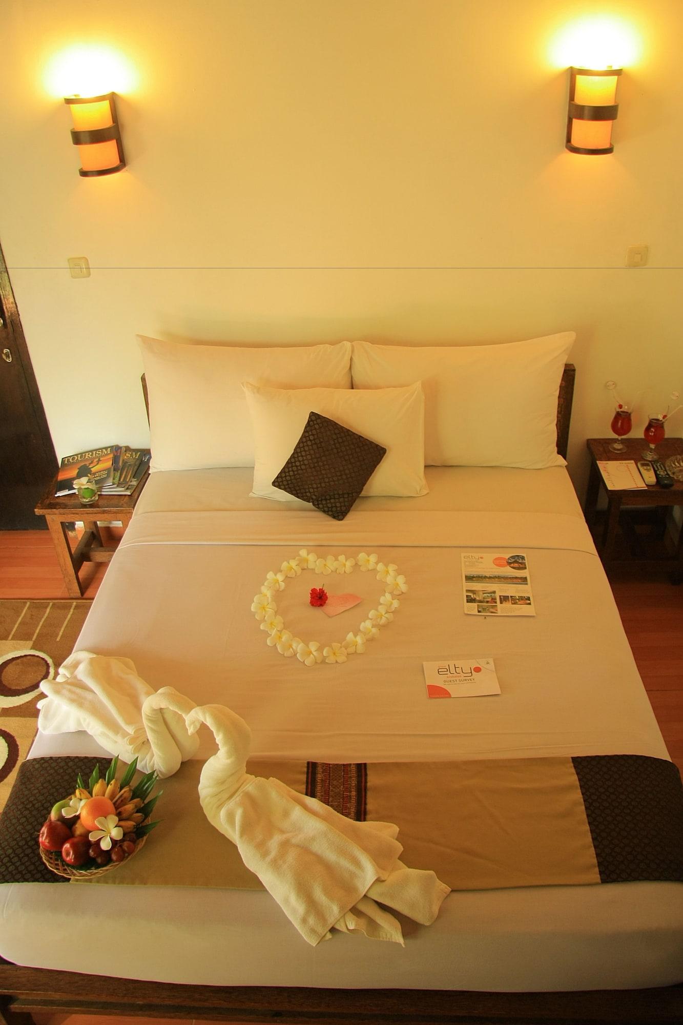 Grand Elty Krakatoa Hotel Kalianda Екстериор снимка