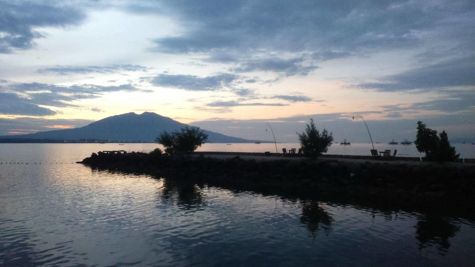 Grand Elty Krakatoa Hotel Kalianda Екстериор снимка